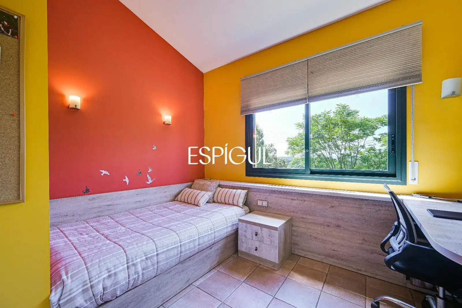 Habitación de Casa o chalet en venta en Girona con Aire acondicionado, Calefacción y Amueblado