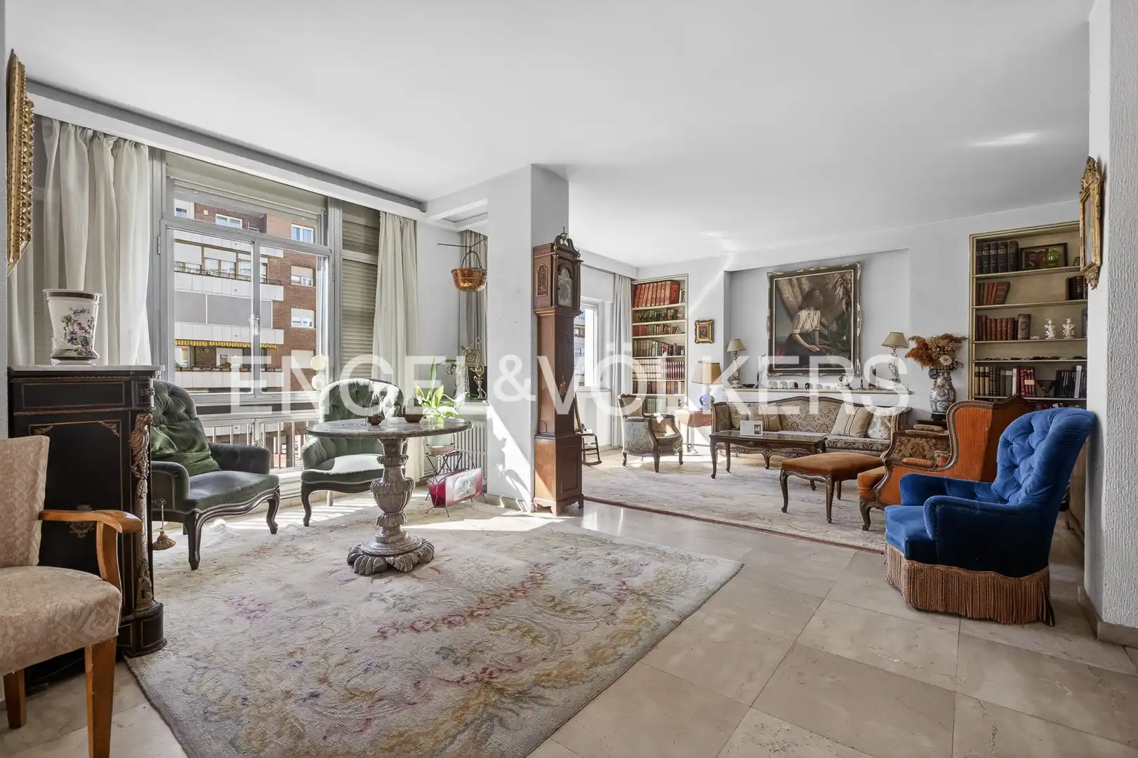 Living room of Flat for sale in  Sevilla Capital  with Heating, Terrace and Balcony