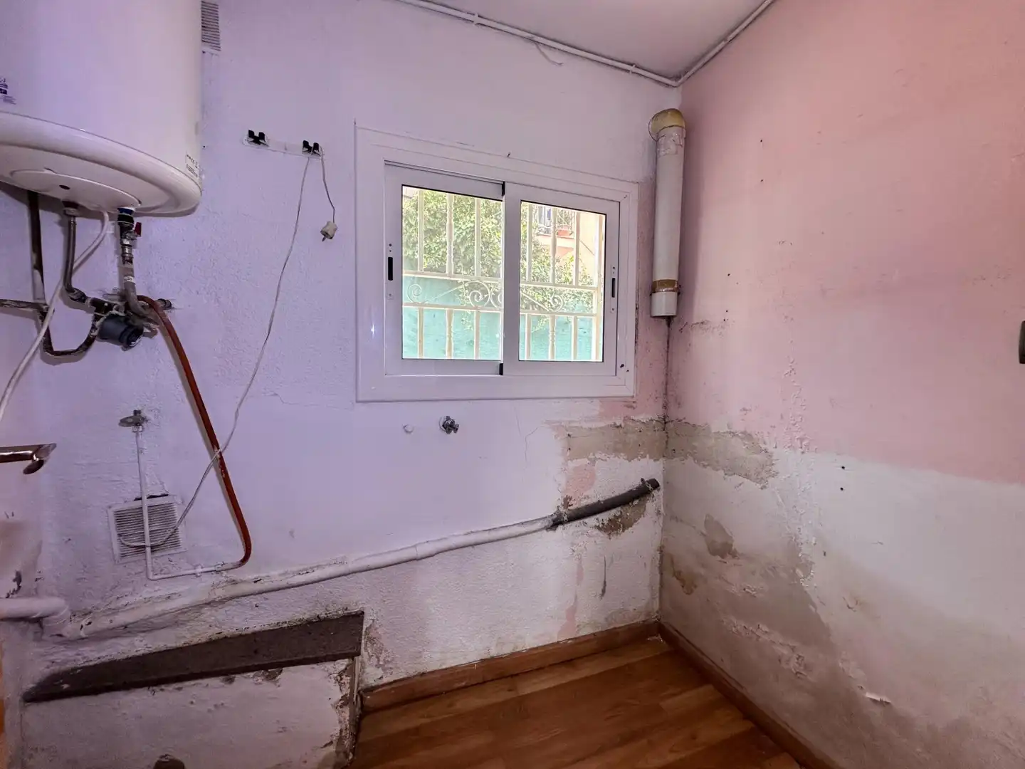 Habitación de Casa o chalet en venta en La Bisbal del Penedès con Parquet