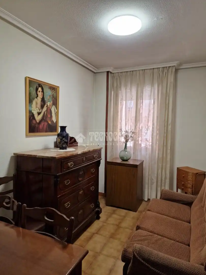 Habitación de Piso en venta en Huesca con Calefacción y Trastero