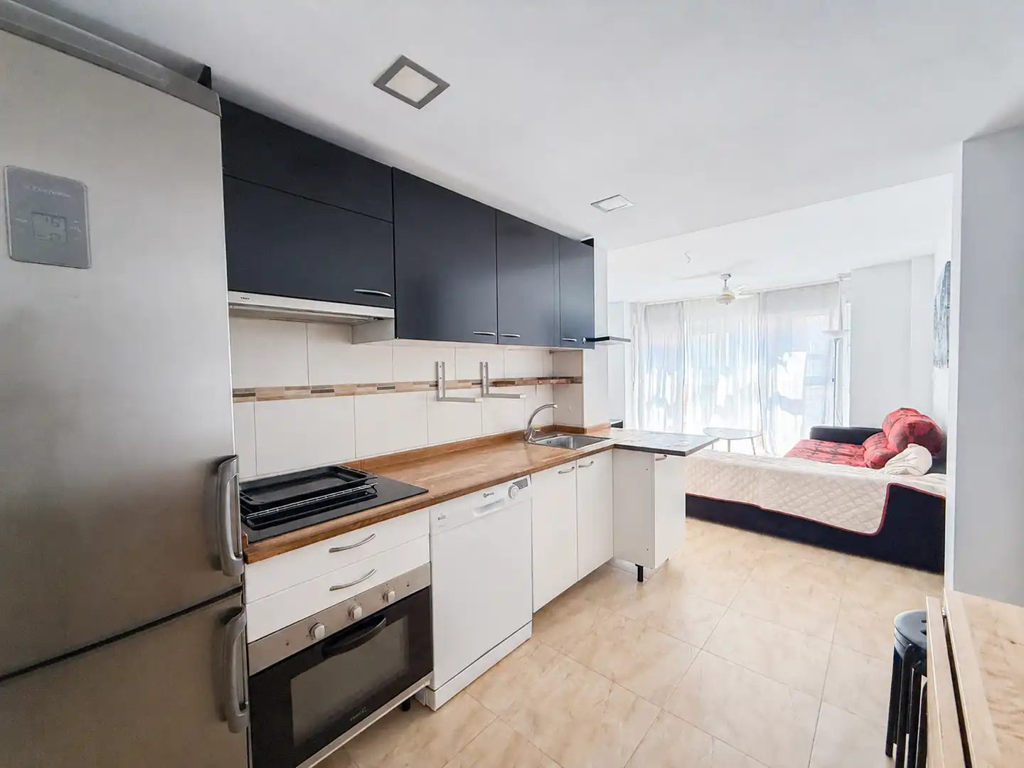 Cocina de Apartamento en venta en Águilas con Aire acondicionado, Terraza y Trastero