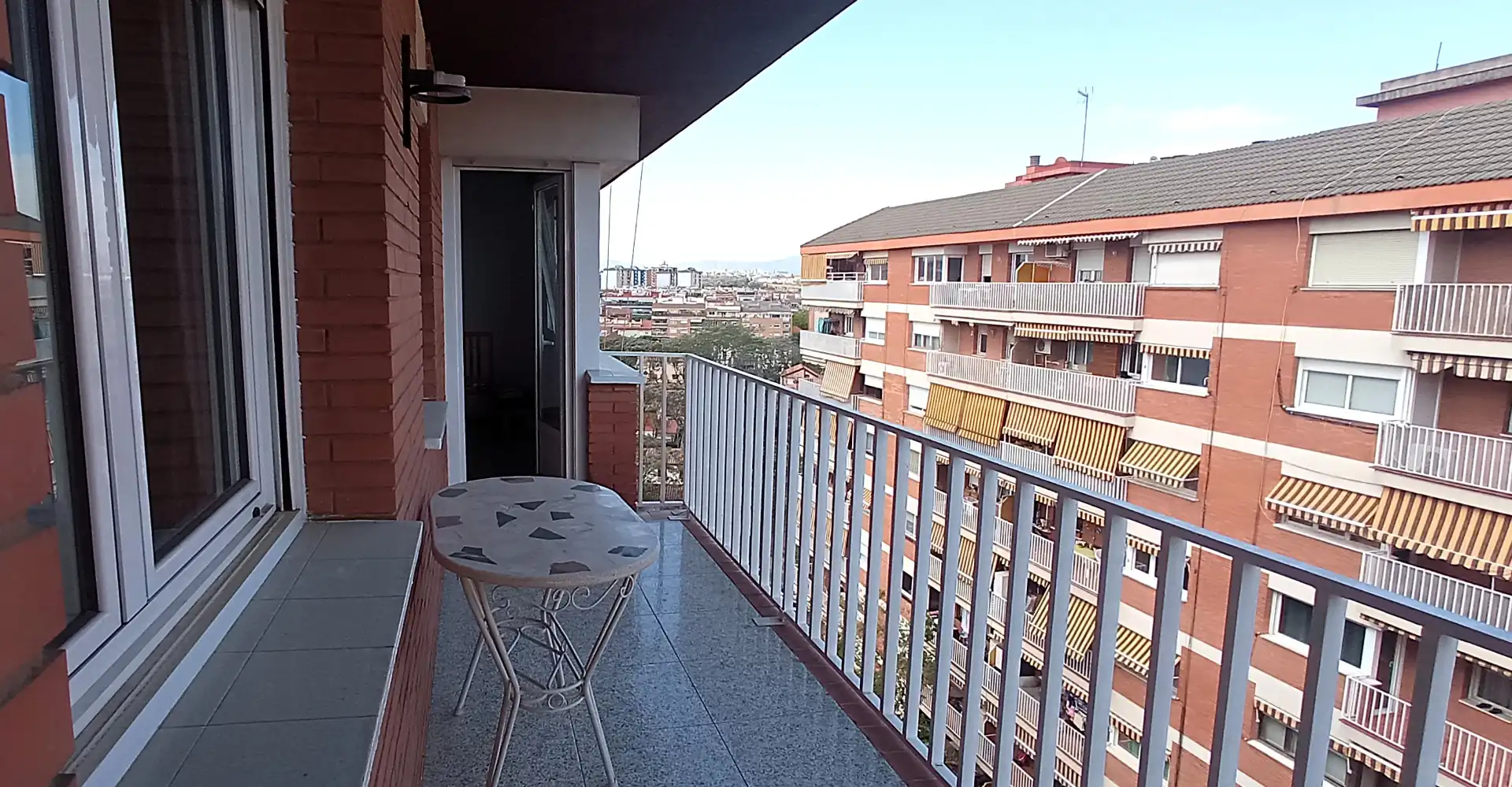 Habitación de Ático en venta en Cerdanyola del Vallès con Calefacción y Balcón
