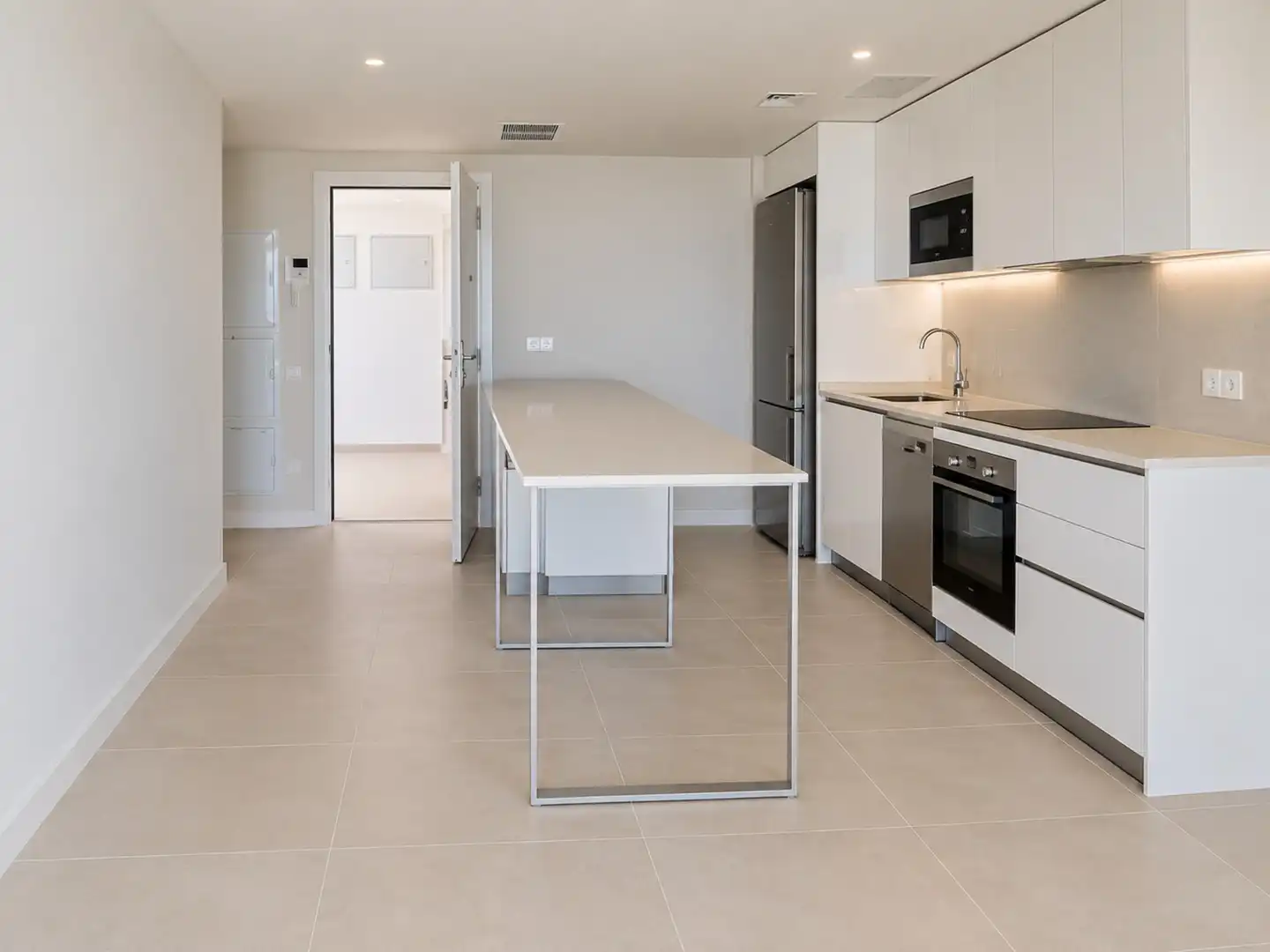 Penthouse with pool for sale in Torrequebrada, imagen 4