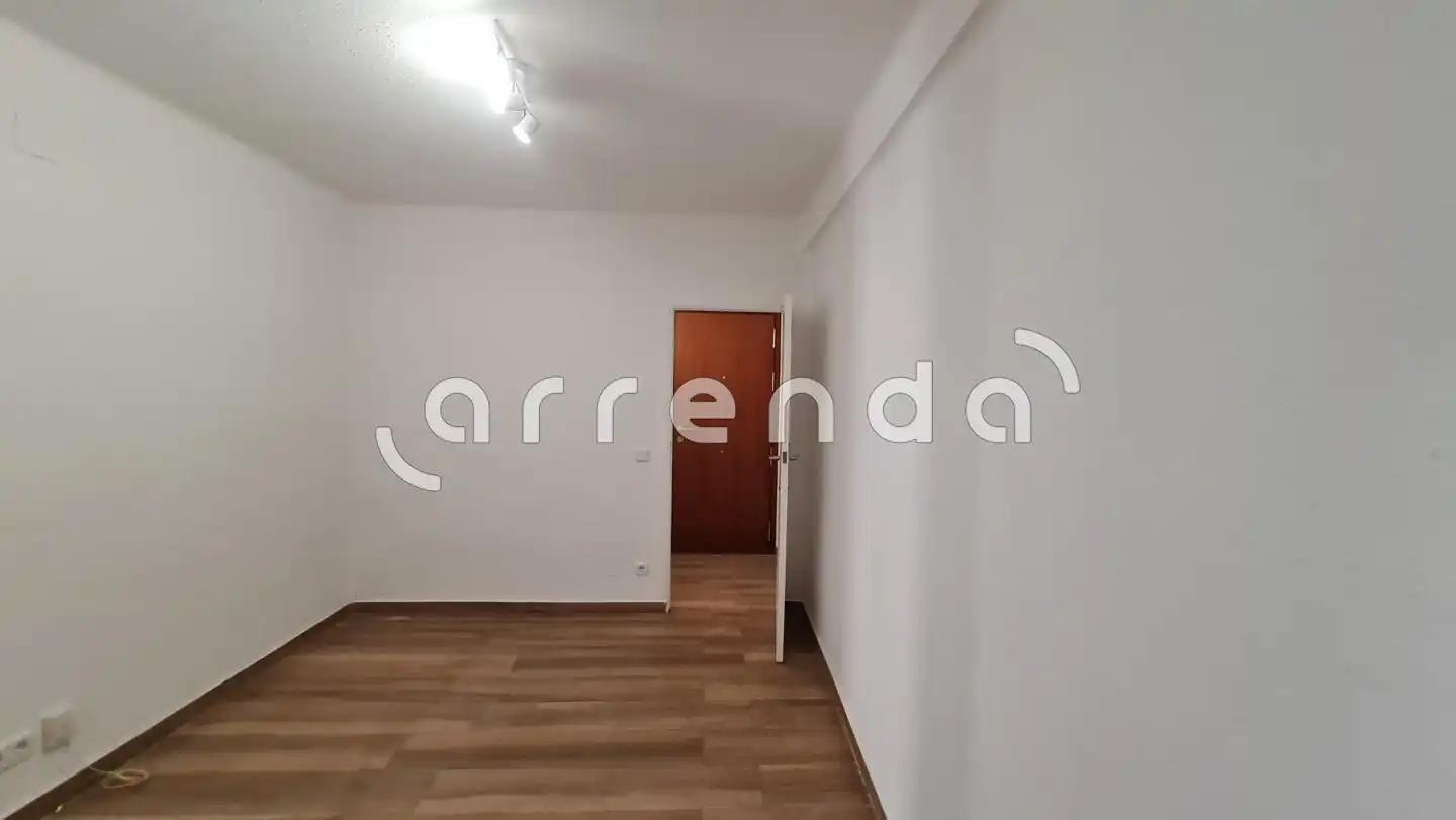 Flat for rent in Madrid  with Heating and Terrace
