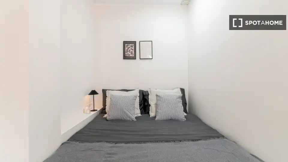 Room in El Bon Pastor