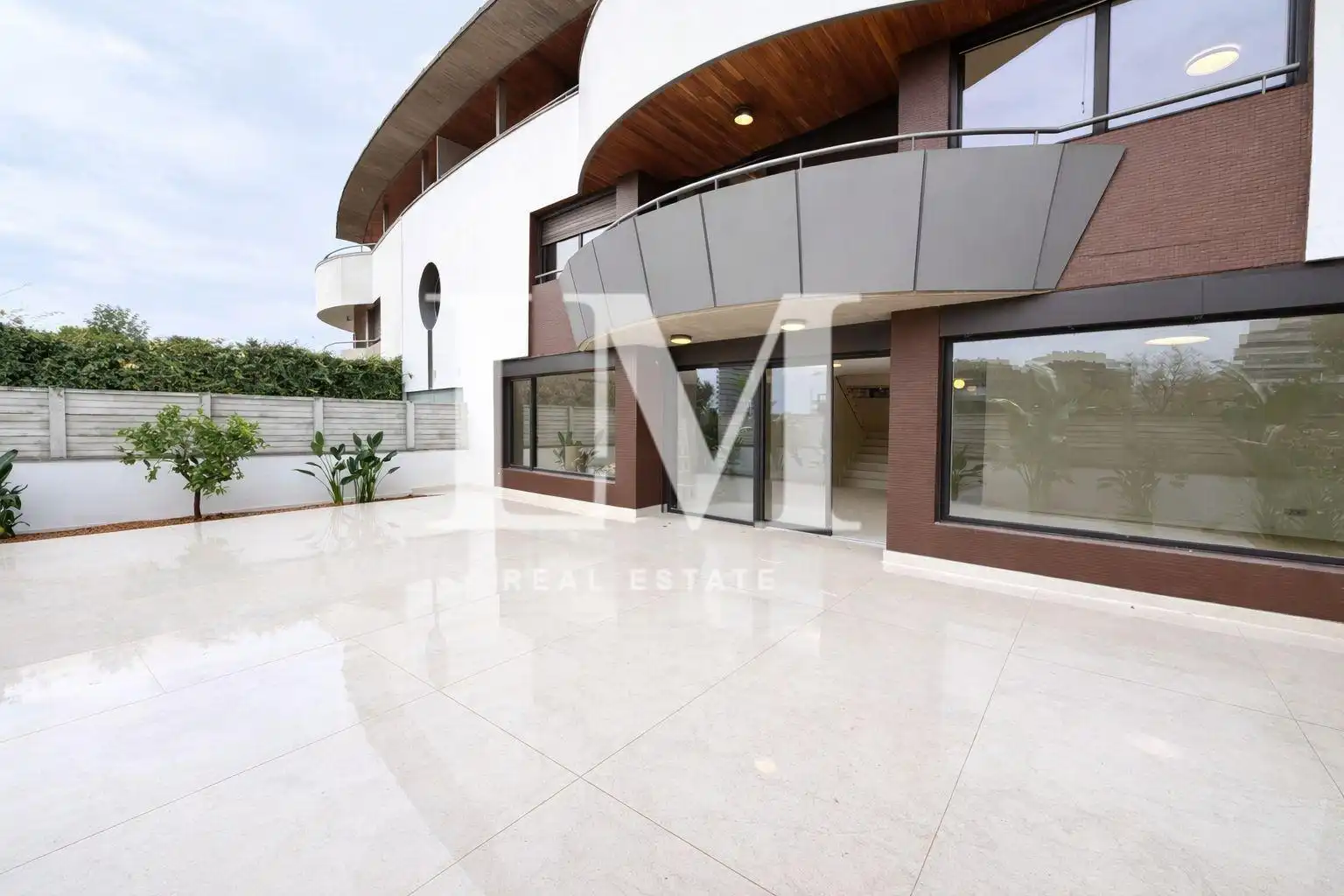 Vista exterior de Casa o chalet de alquiler en Esplugues de Llobregat con Aire acondicionado, Calefacción y Jardín privado
