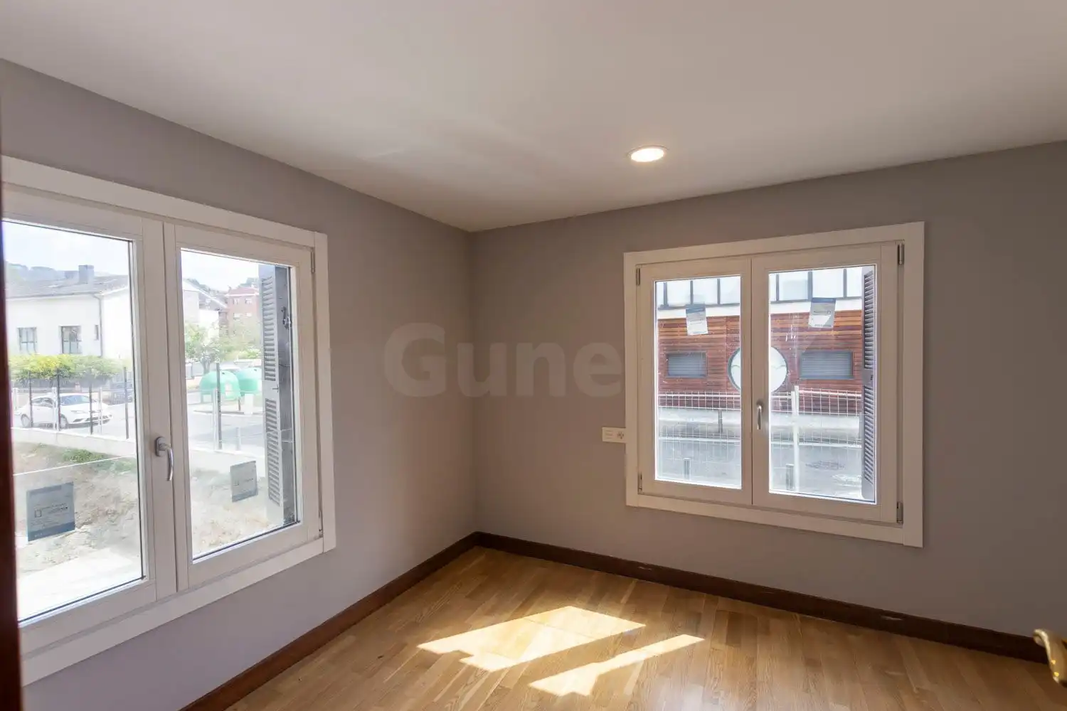 Wohnzimmer von Wohnung zum Verkauf in Segura mit Heizung