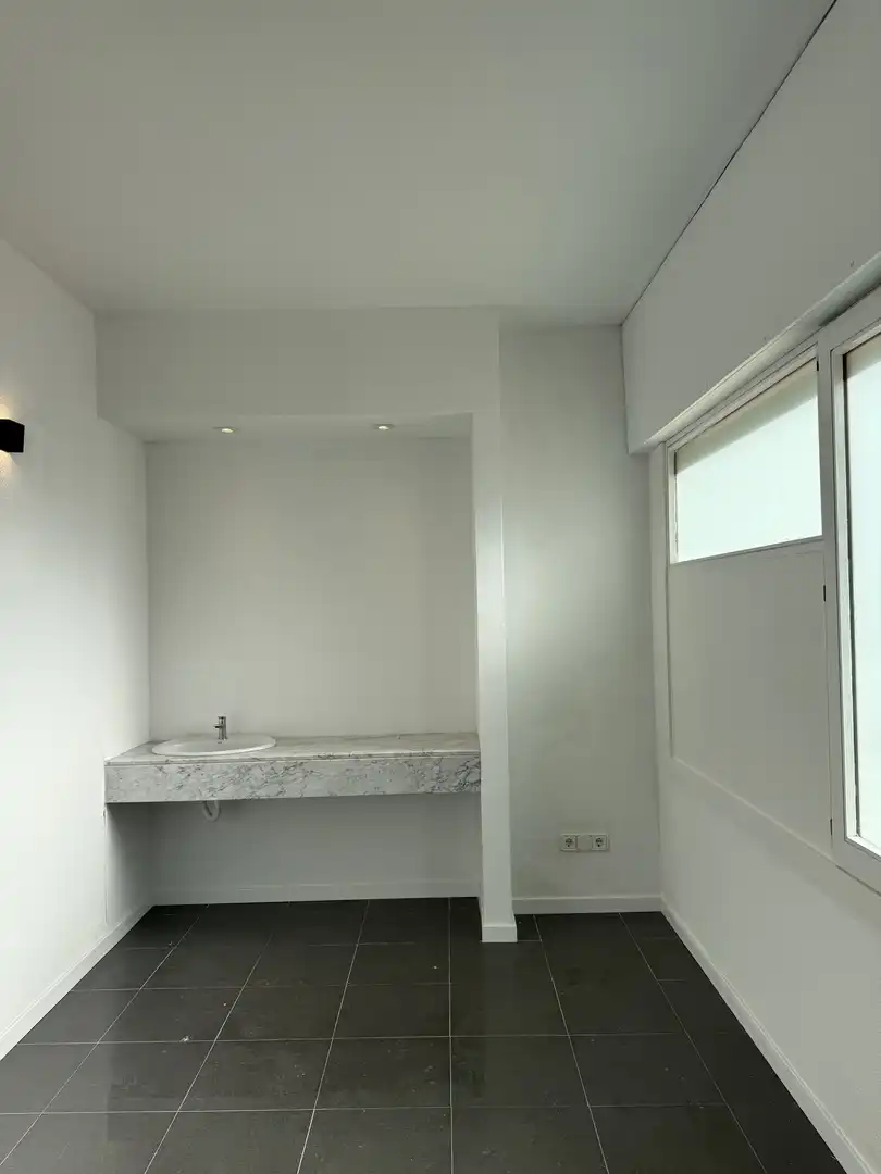 Badezimmer von Geschaftsraum zur Miete in  Palma de Mallorca mit Klimaanlage