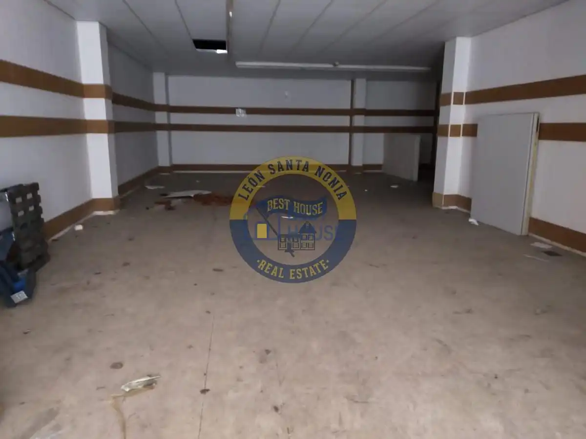 Business premises for sale in Trobajo del Camino, imagen 9
