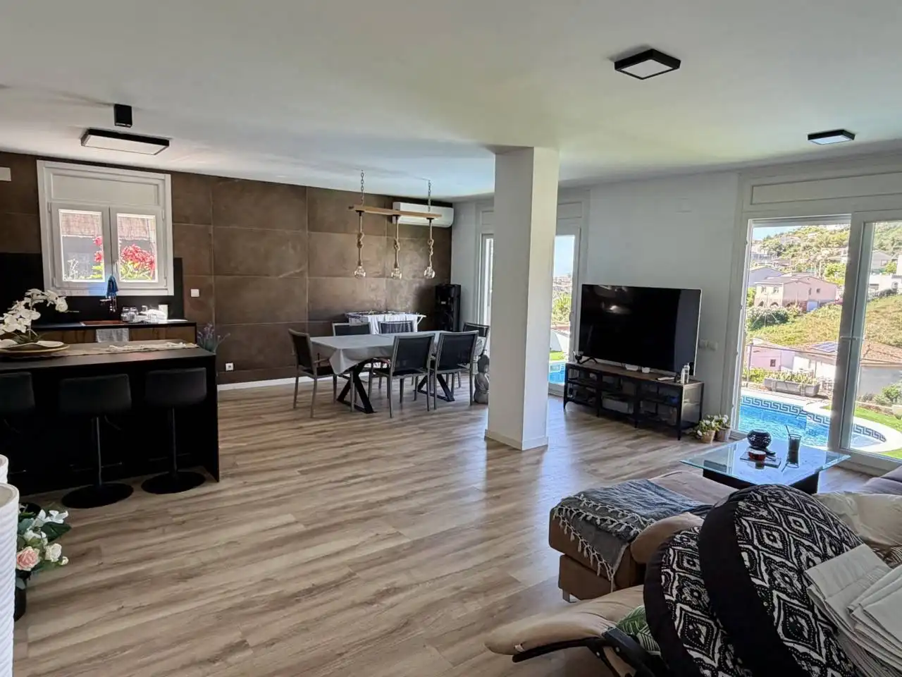 Living room of Houses for sale in Calafell  with Air Conditioner, Private garden and Terrace