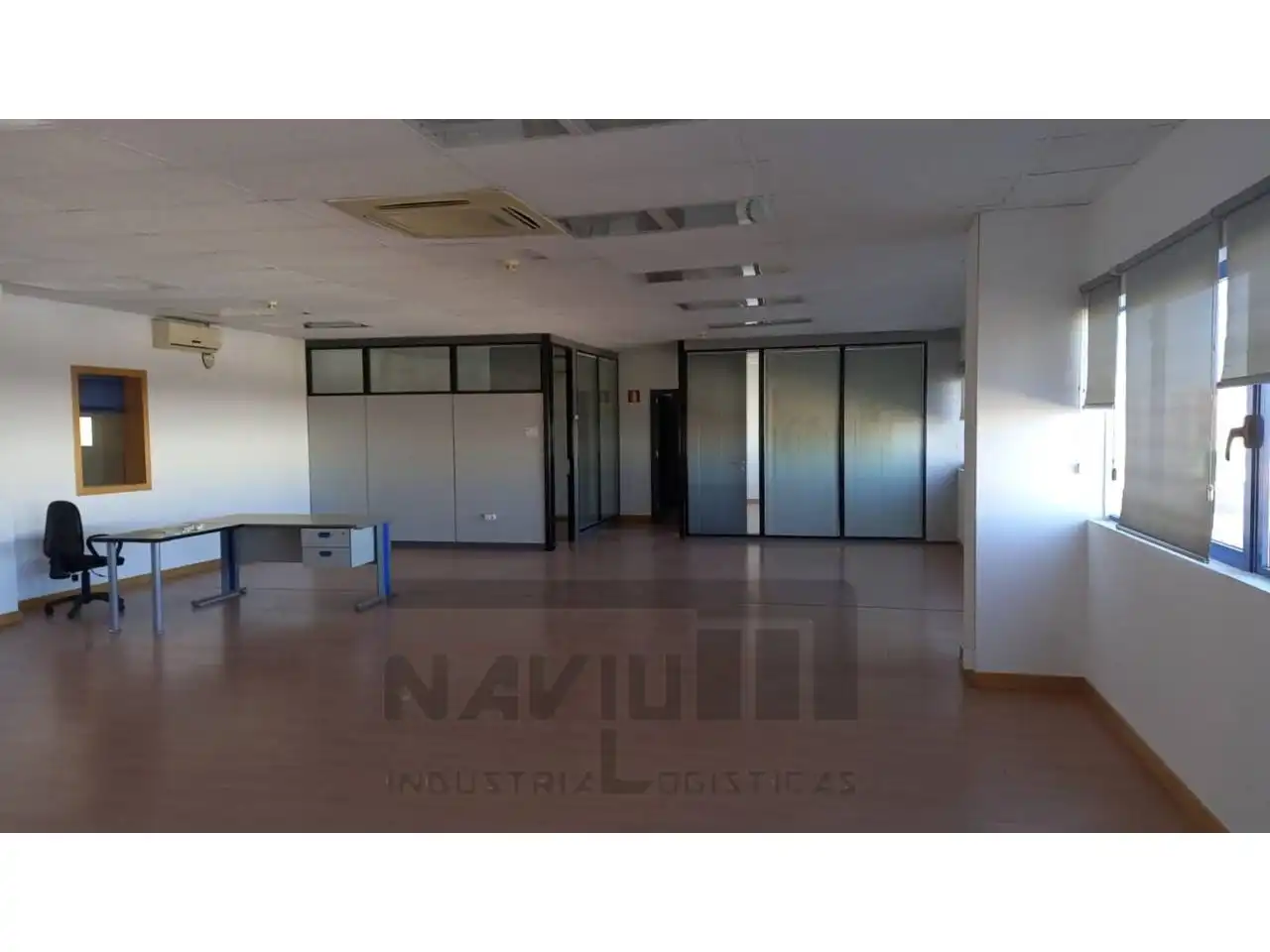 Industrial building to rent in Barrio de la Estación, imagen 10