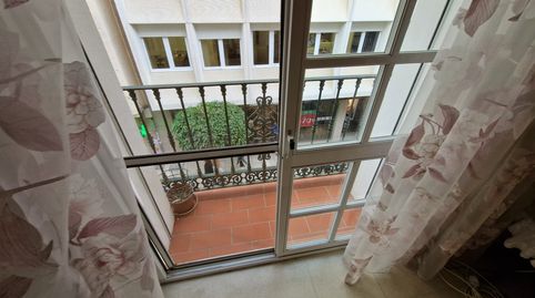 Apartamento situado en el pleno centro de Estepona, en la calle Real, a 50 metros del paseo marítimo y la playa, imatge 3