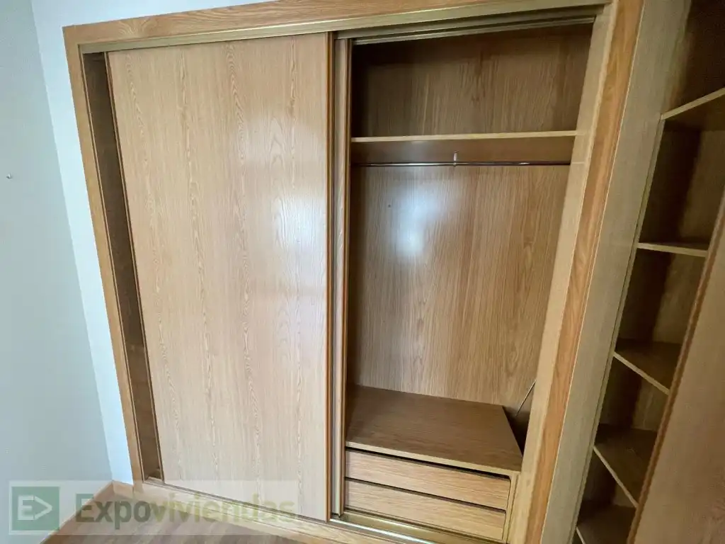 Habitación de Dúplex en venta en Murcia