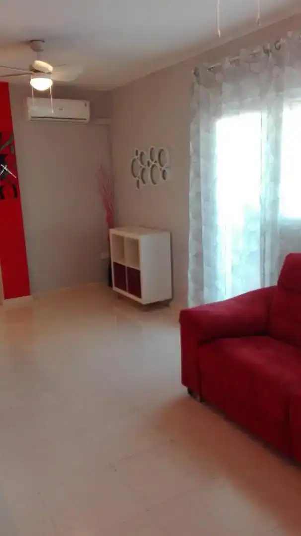 Sala d'estar de Àtic per a compartir en Cártama amb Aire condicionat, Moblat i Forn