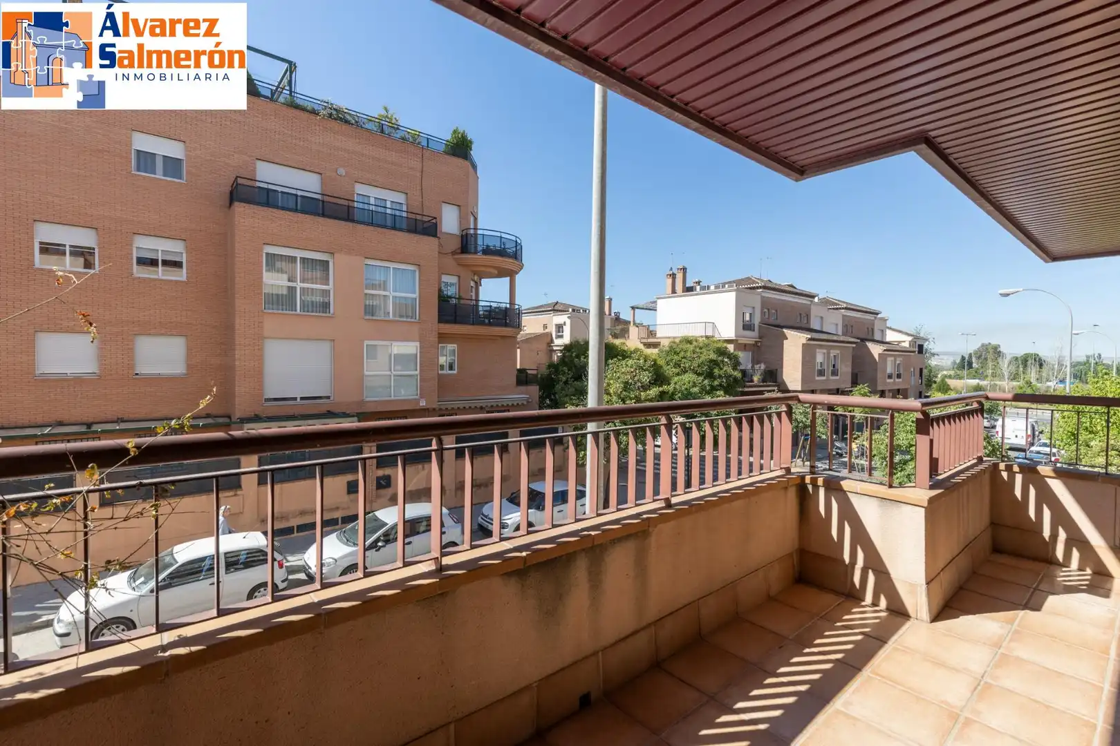 Terrassa de Pis de lloguer en Granada amb Calefacció, Terrassa i Piscina comunitària