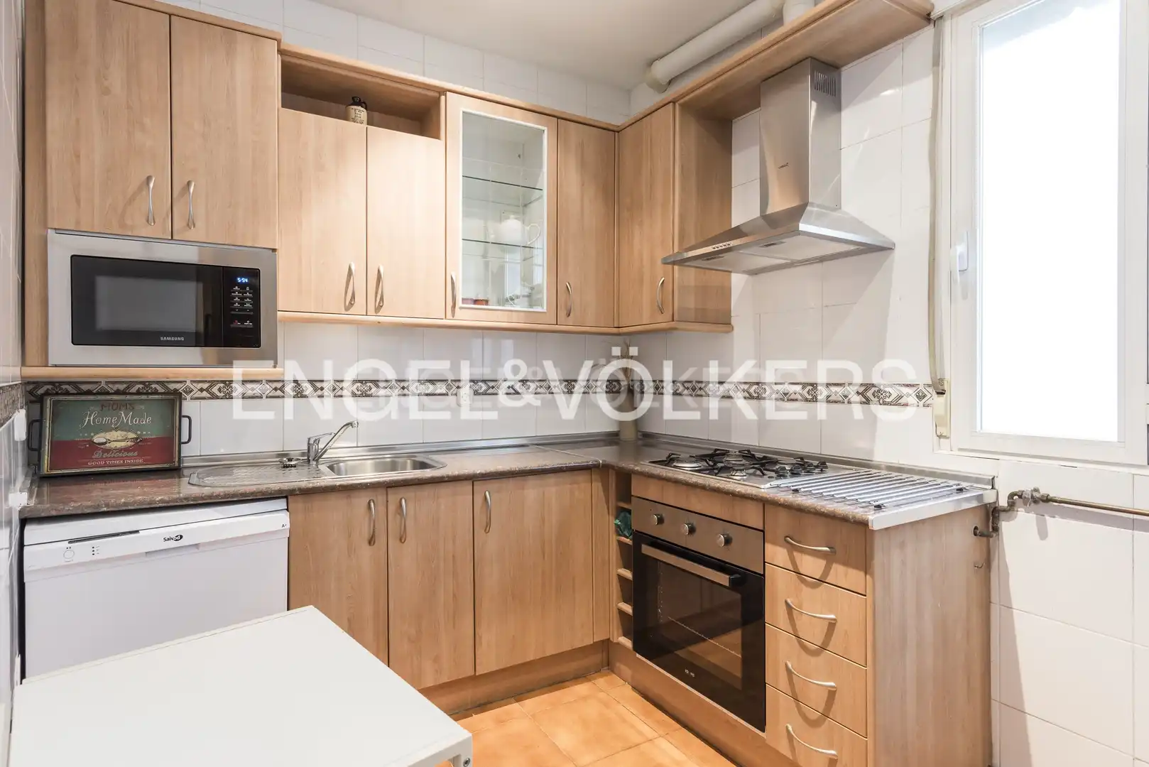 Kitchen of Flat for rent in Madrid  with Air Conditioner, Heating and Furnished