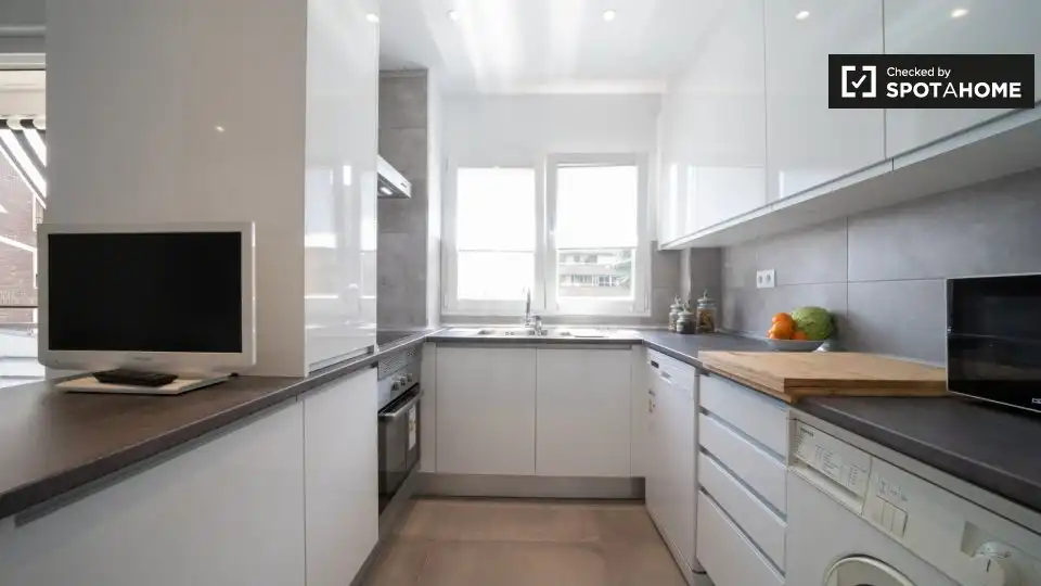 Flat with terrace to rent in Chamartín, imagen 13