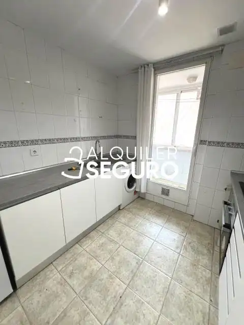 Kitchen of Flat for rent in Madrid  with Heating