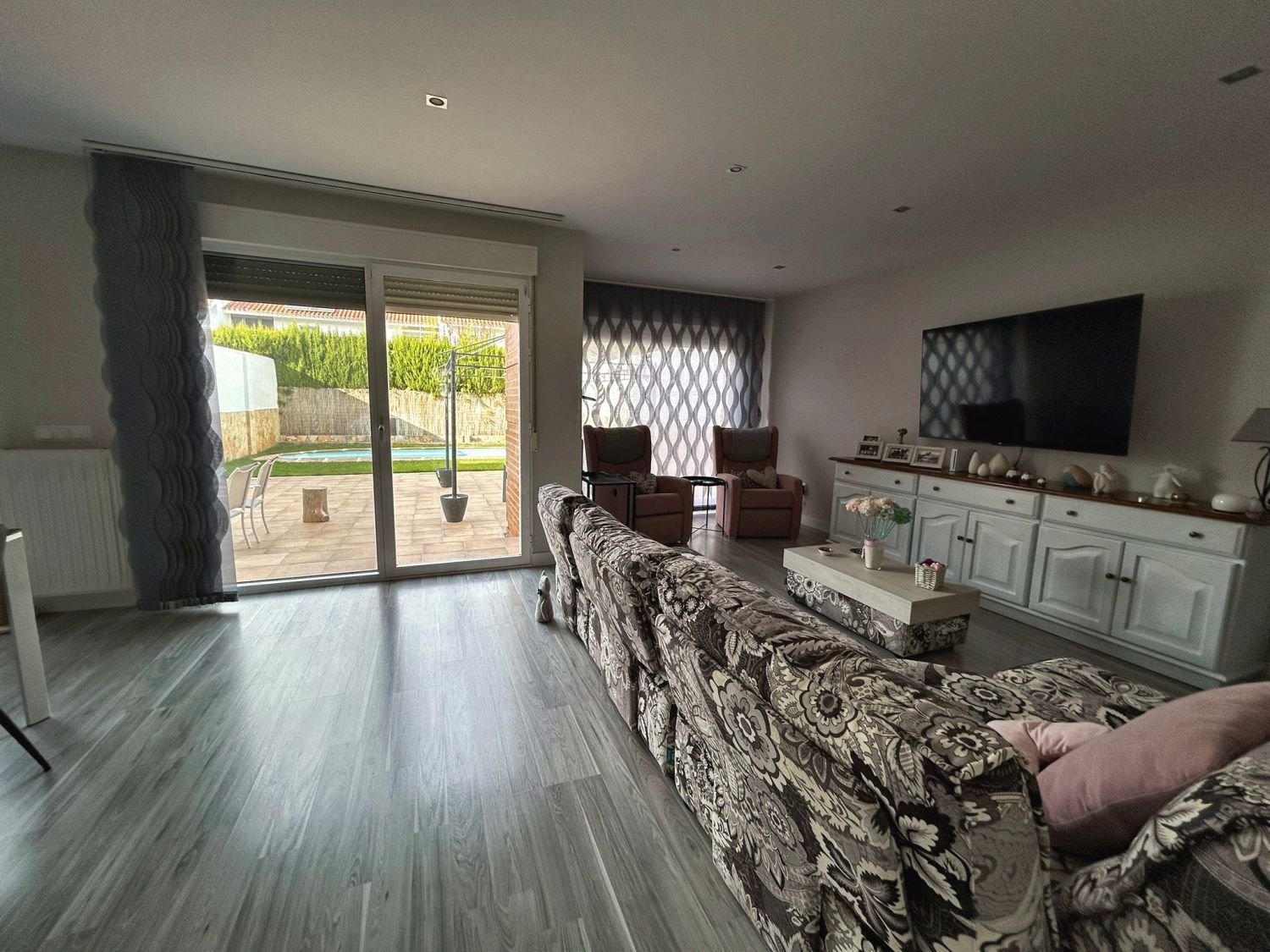 Sala d'estar de Casa adosada en venda en  Albacete Capital amb Aire condicionat, Calefacció i Parquet