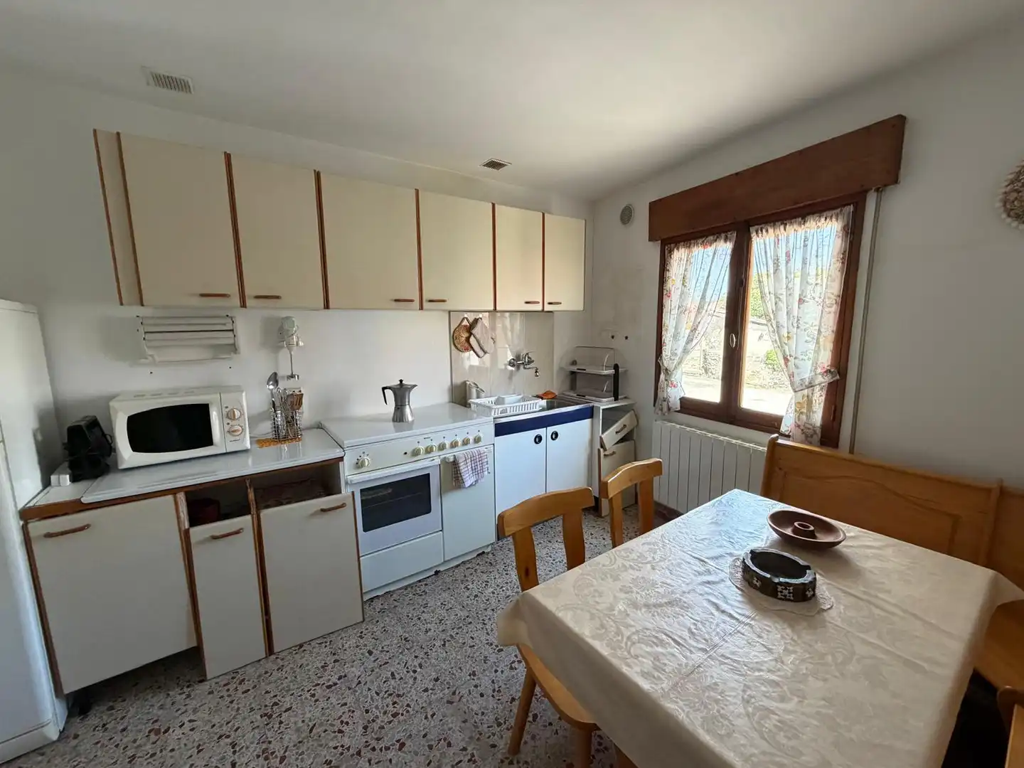 Kitchen of Detached homes for sale in San Xoán de Río  with Heating, Parquet flooring and Furnished