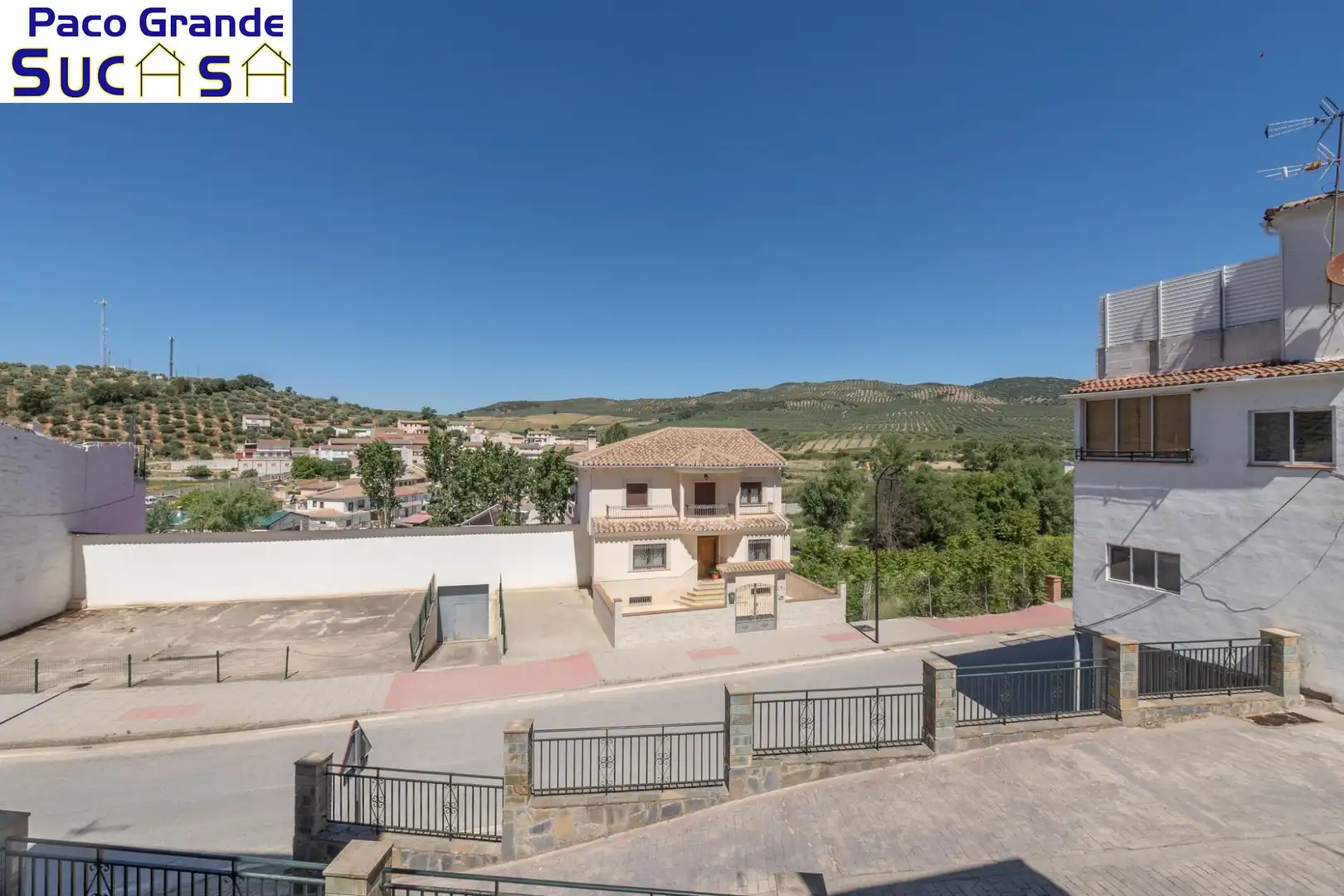 Vista exterior de Casa o xalet en venda en Benalúa de las Villas