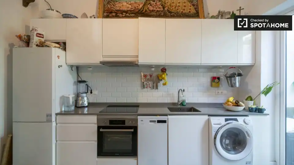 Cocina de Piso de alquiler en Valencia con Aire acondicionado, Calefacción y Amueblado