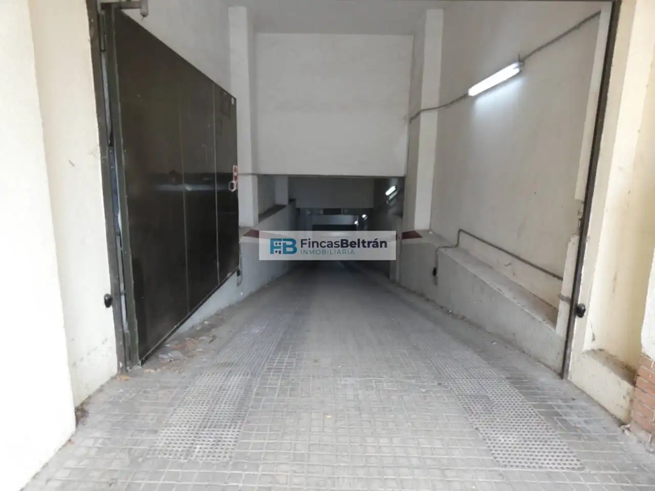 Einzelparkplatz mit Aufzug zum Verkauf in Avenida CORTS VALENCIANES, imagen 6