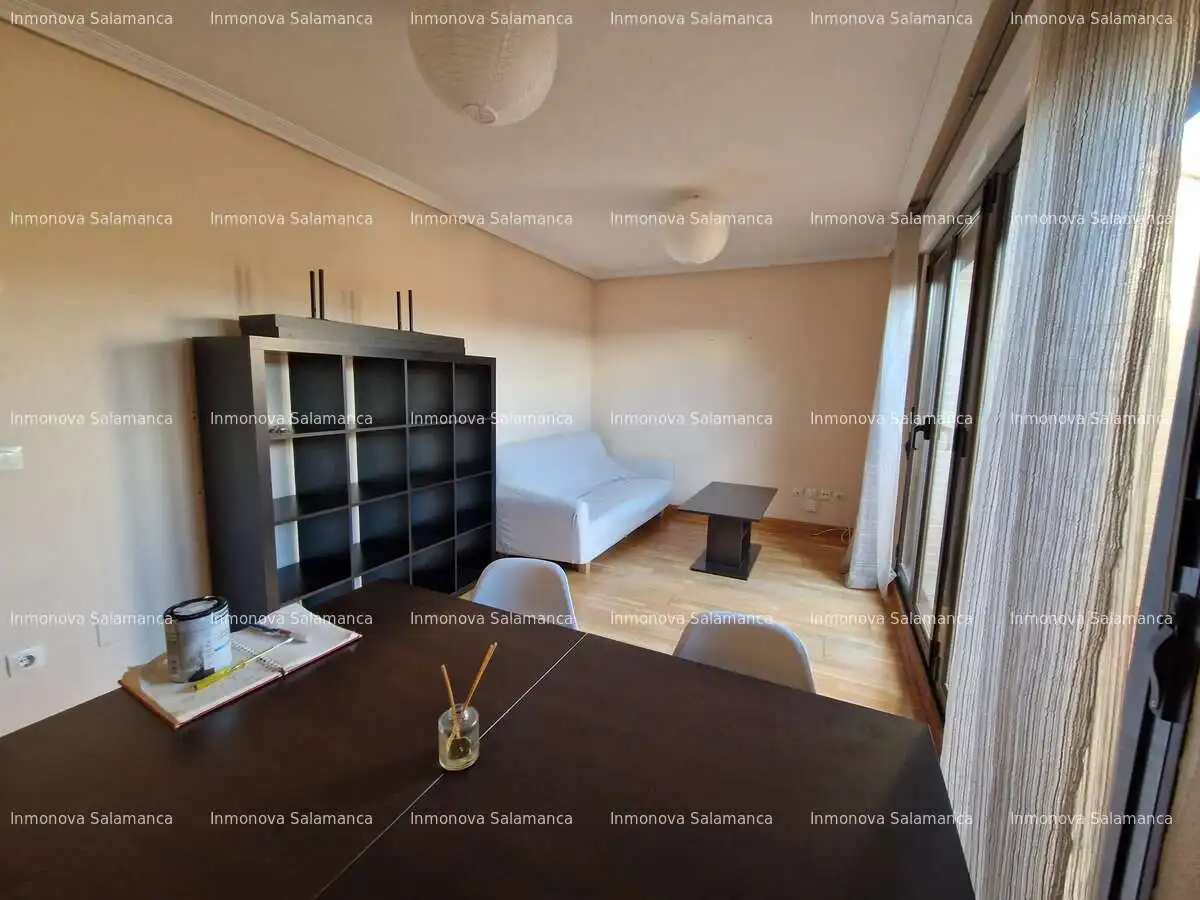 Wohnzimmer von Dachboden zur Miete in Salamanca mit Heizung, Terrasse und Möbliert