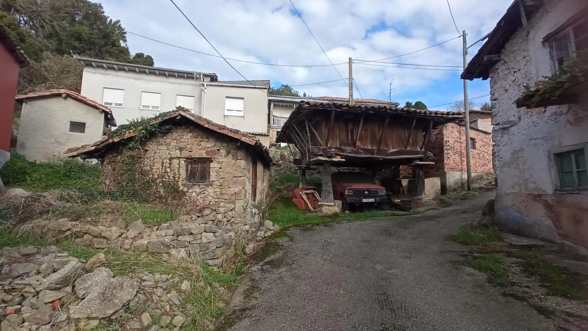 Vista exterior de Finca rústica en venta en Sariego con Jardín privado y Amueblado