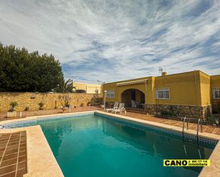 Swimming pool of House or chalet for sale in  Almería Capital  with Air Conditioner, Terrace and Swimming Pool