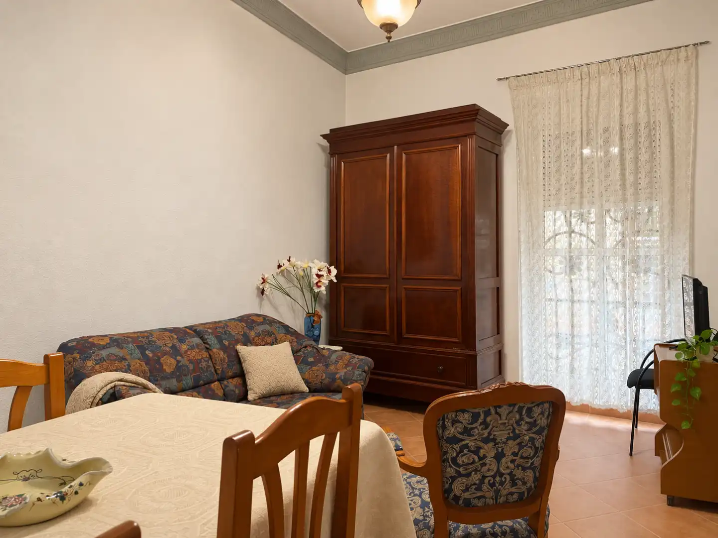 Living room of Houses for sale in Burjassot  with Terrace and Storage room