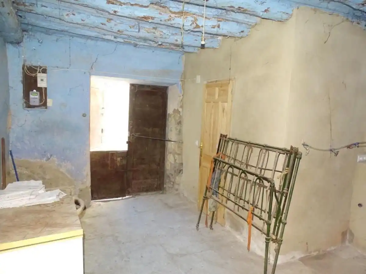 Casa adosada en venta en Valderrobres