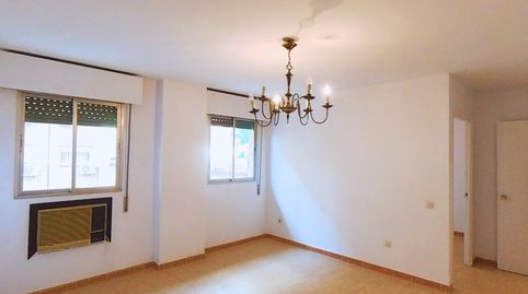 Foto 2 de Piso en venta en Ronda de Capuchinos, 4, San Julián, Sevilla Capital