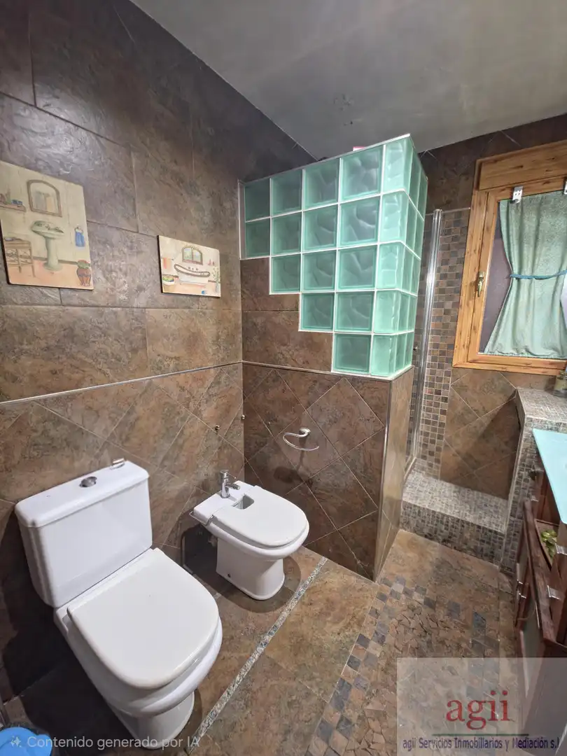 Baño de Casa o chalet en venta en Pareja con Calefacción y Piscina