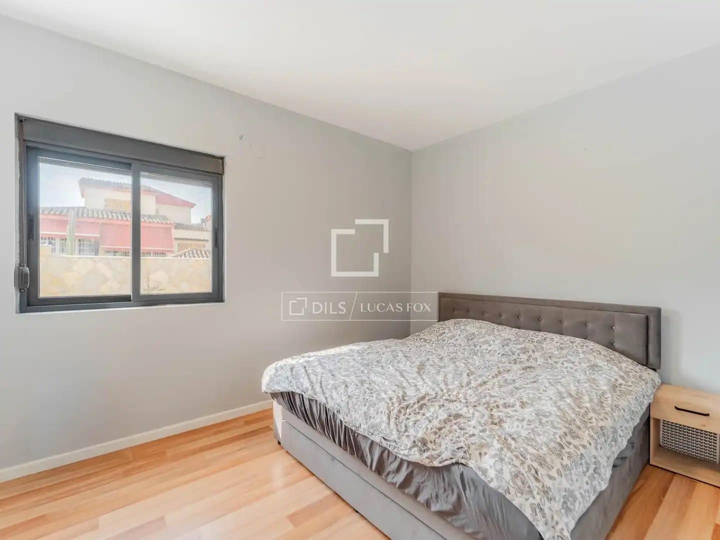 Habitación de Casa o chalet en venta en L'Eliana con Aire acondicionado, Calefacción y Jardín privado