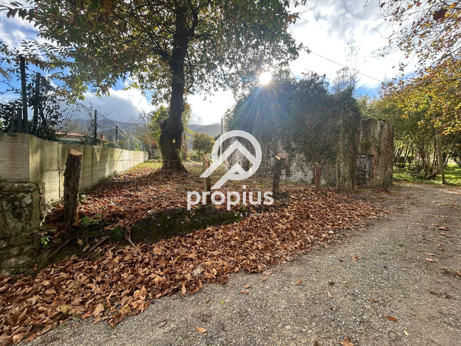 Casa o xalet en venda en Llanes amb Calefacció i Jardí privat