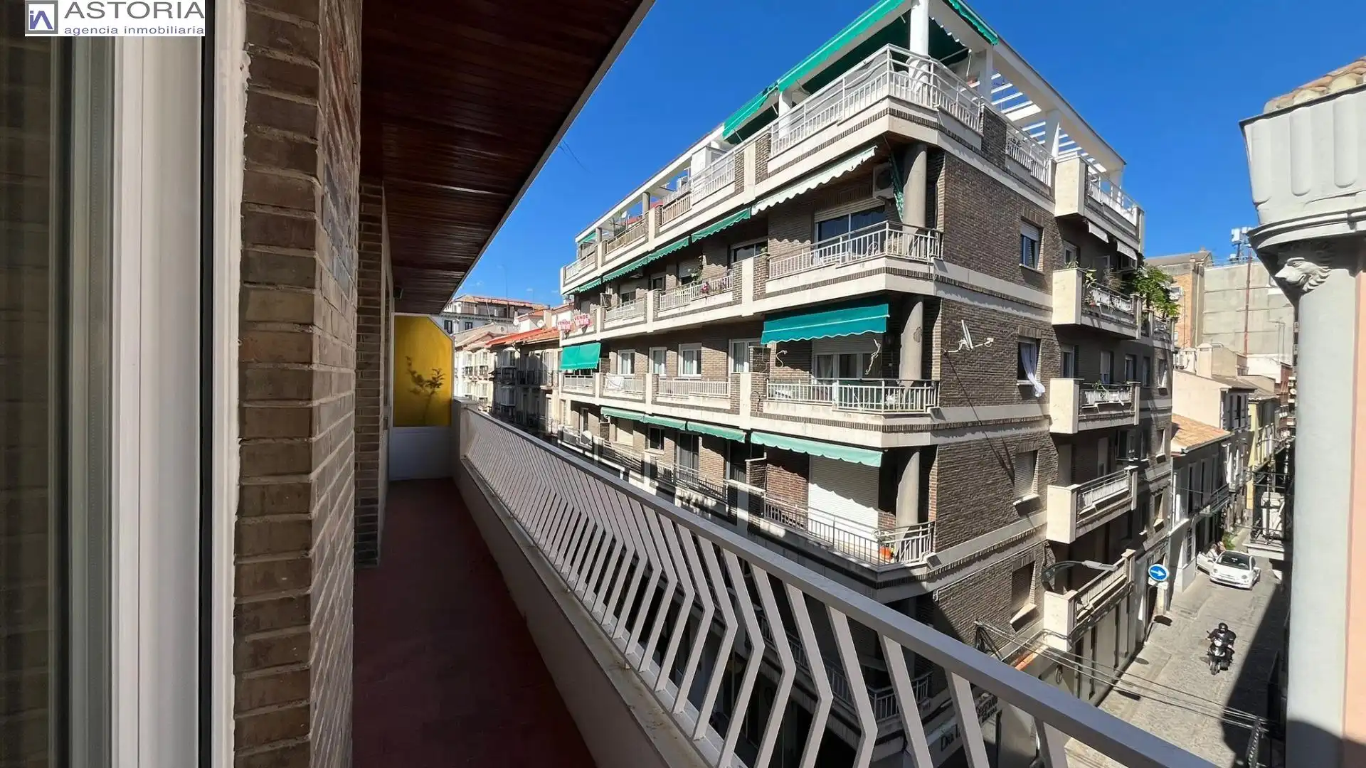 Exterior view of Flat for rent in  Granada Capital  with Terrace