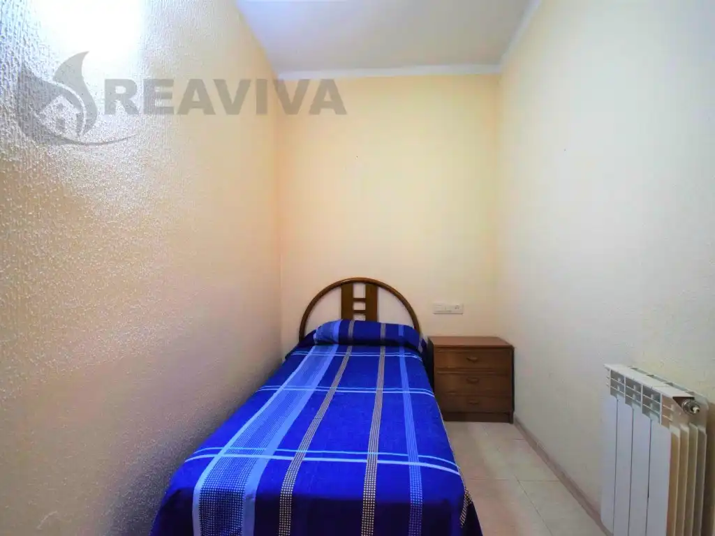 Habitación de Piso en venta en La Seu d'Urgell con Calefacción, Terraza y Horno