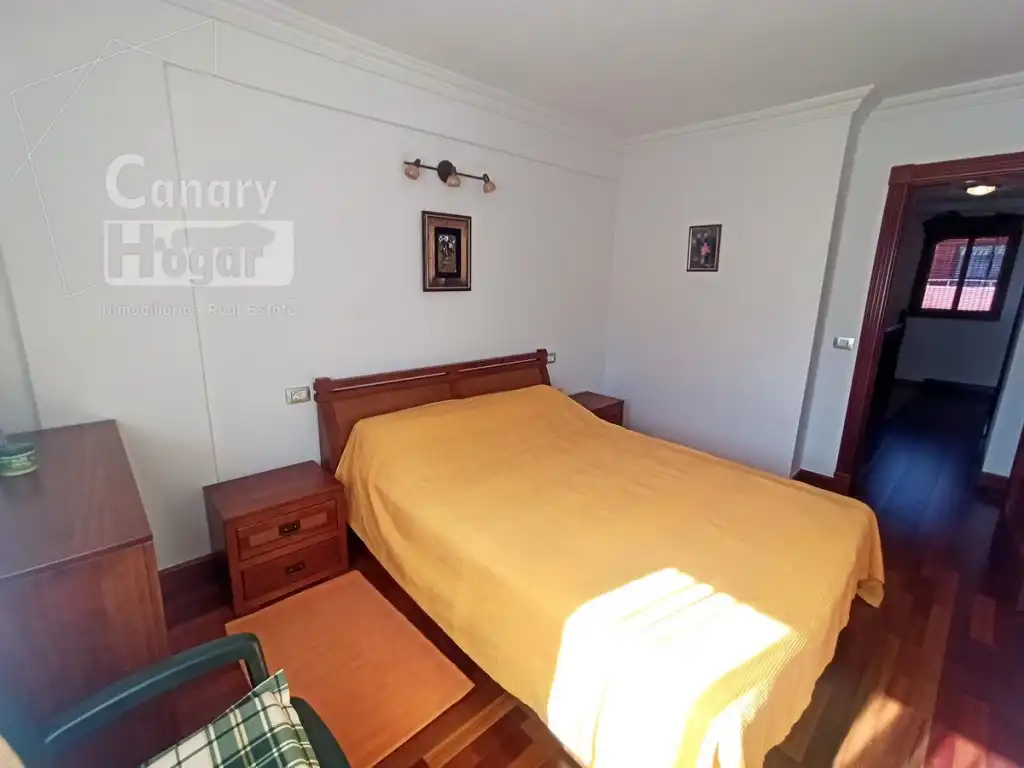 Dormitori de Casa adosada en venda en Adeje amb Aire condicionat, Jardí privat i Terrassa
