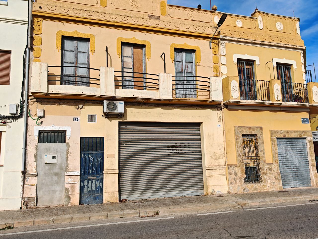 Exterior view of House or chalet for sale in  Valencia Capital  with Balcony