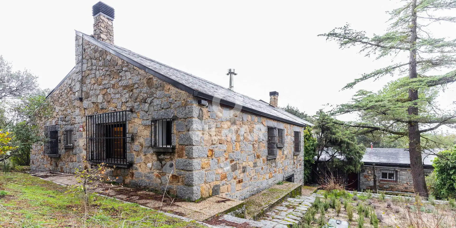 Vista exterior de Casa o xalet en venda en Collado Villalba amb Calefacció i Jardí privat