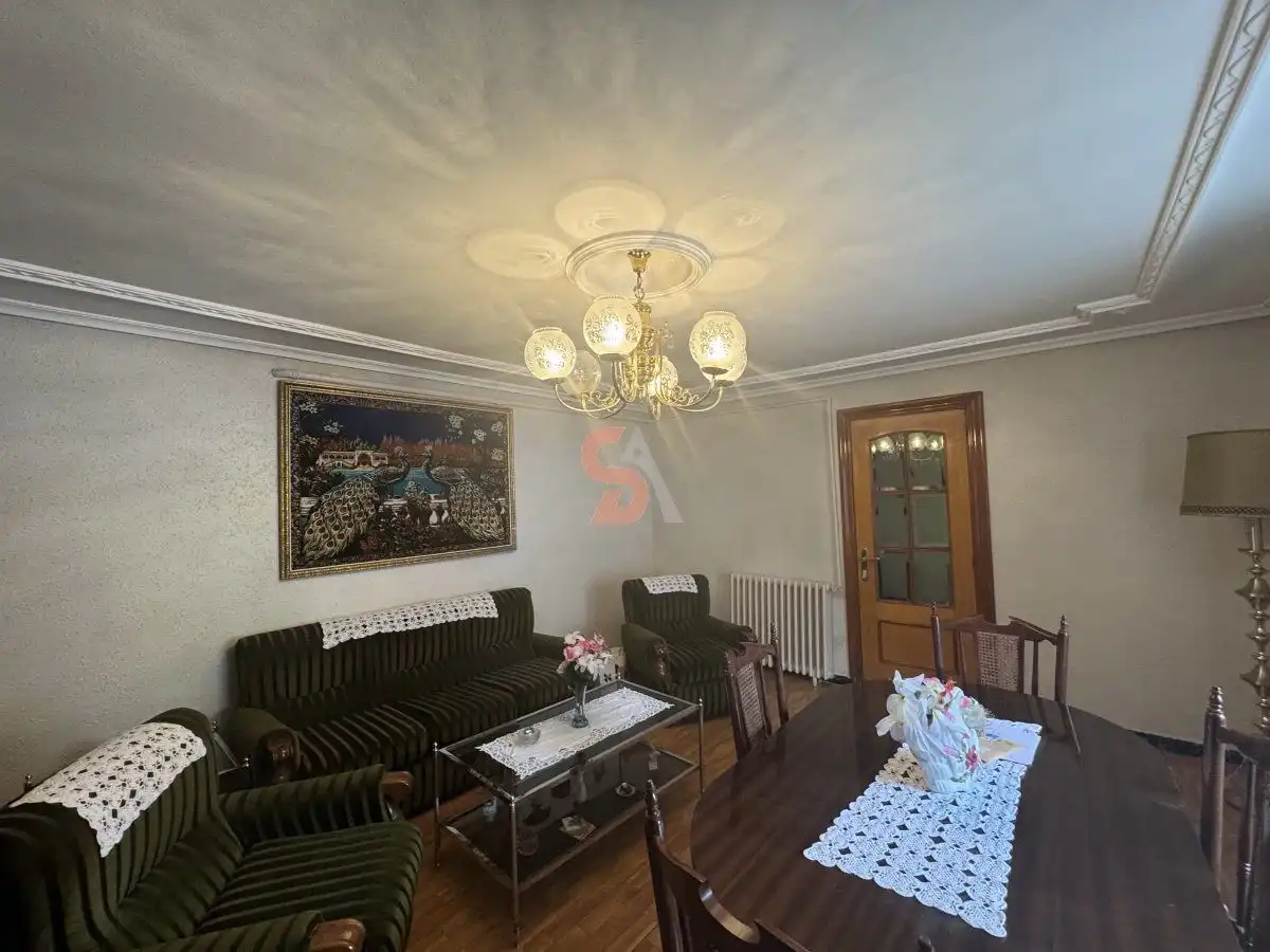Sala d'estar de Casa o xalet en venda en Renedo de Esgueva amb Calefacció