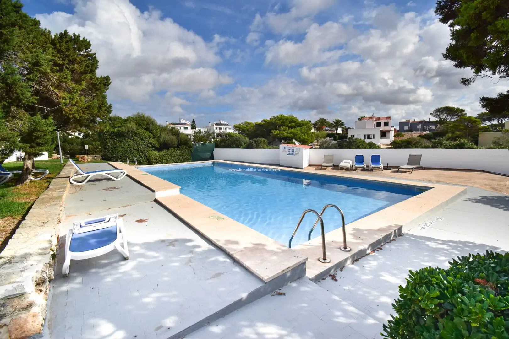 Piscina de Apartamento en venta en Ciutadella de Menorca con Aire acondicionado, Terraza y Amueblado