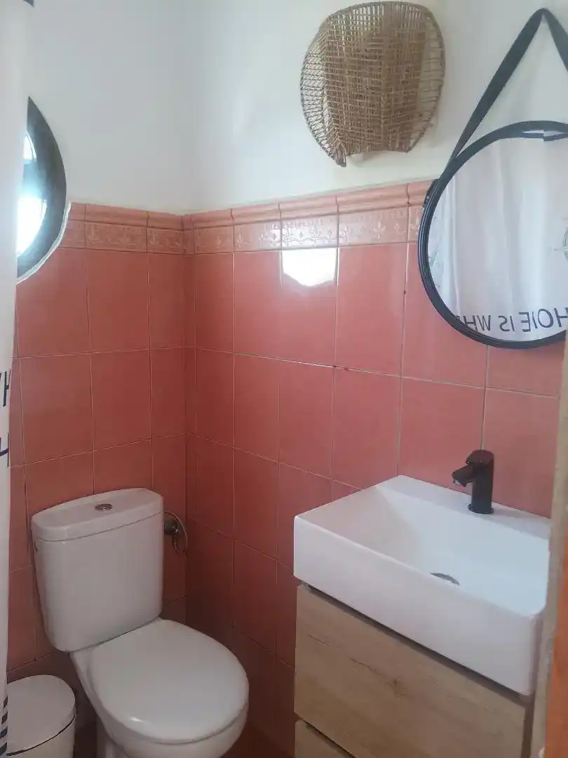 Bany de Casa o xalet en venda en Algeciras amb Piscina i Balcó