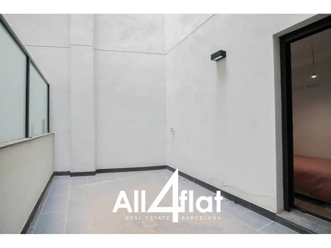 Exterior view of Flat for rent in Barcelona  with Air Conditioner, Heating and Parquet flooring