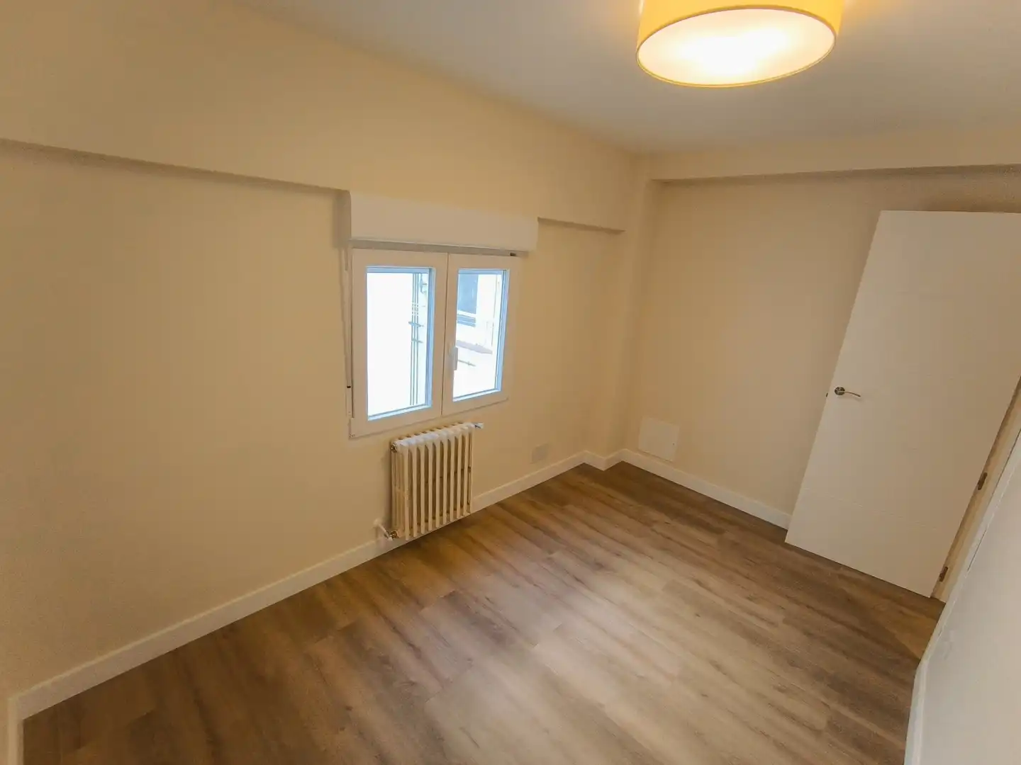 Bedroom of Flat for rent in Palencia  with Heating, Parquet flooring and Terrace