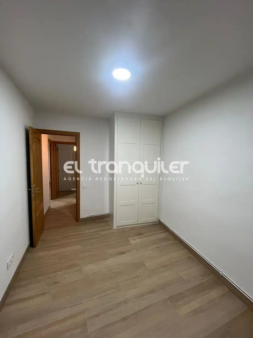 Habitación de Piso de alquiler en Madrid con Aire acondicionado, Parquet y Se aceptan mascotas