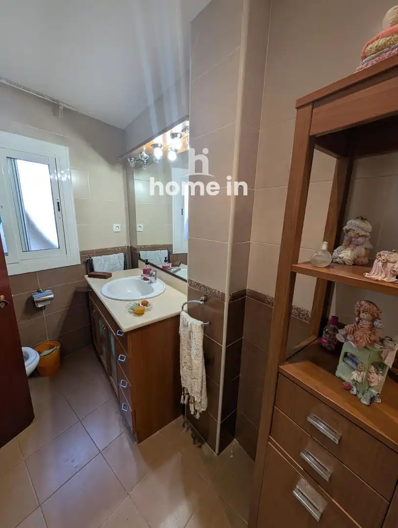 Baño de Piso en venta en La Ràpita con Aire acondicionado y Amueblado