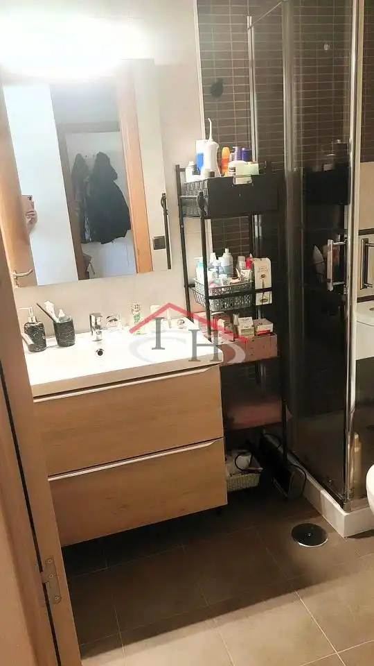 Bathroom of Flat for sale in Garrafe de Torío  with Heating, Parquet flooring and Storage room