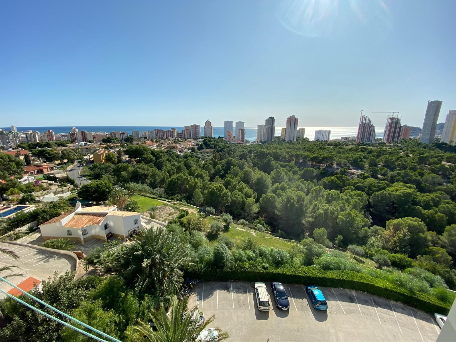 Vista exterior de Apartament en venda en Benidorm amb Calefacció i Piscina comunitària